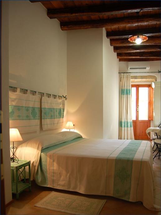 Note Sulla Piazza Bed & Breakfast Cagliari Ngoại thất bức ảnh